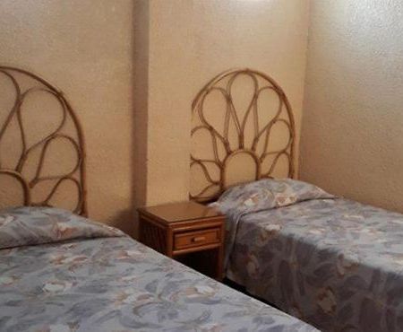 Hotel Canada Толука Екстериор снимка