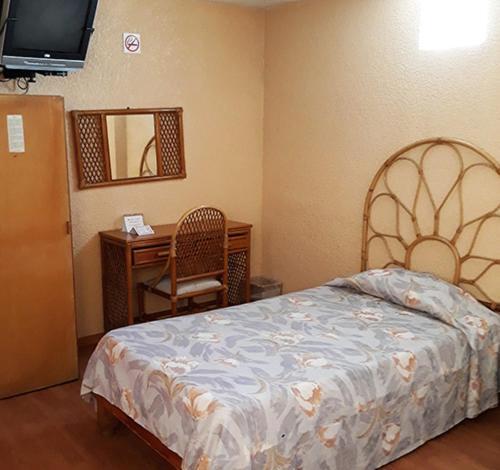 Hotel Canada Толука Екстериор снимка